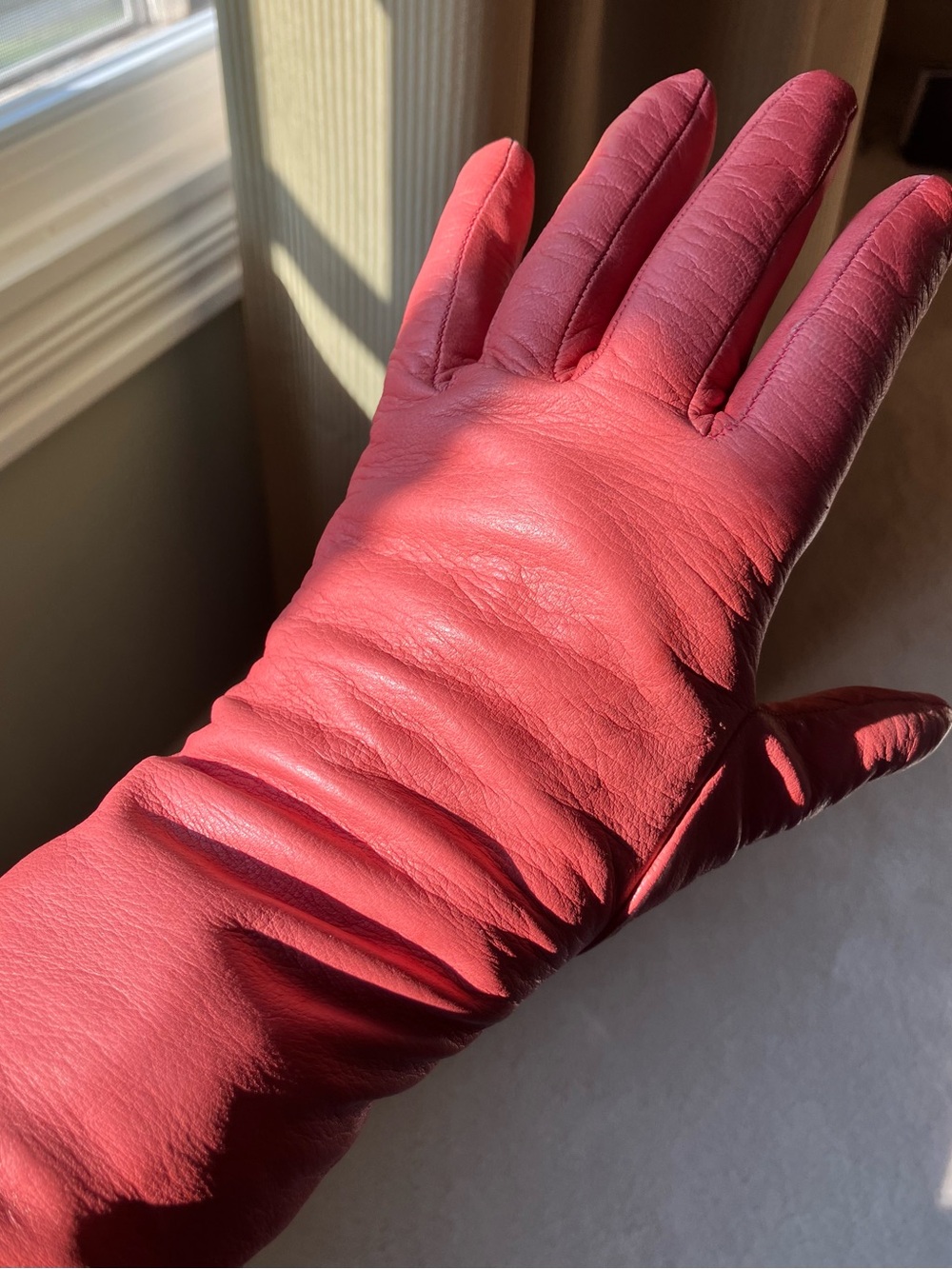 Women’s Leather Cashmere Lined Gloves. Size 7. Salmon Color. - Picture 2 of 8